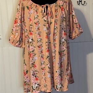 NWOT Floral Peasant Top in Blush Peach - Women's Loose Fit Sz 2xl